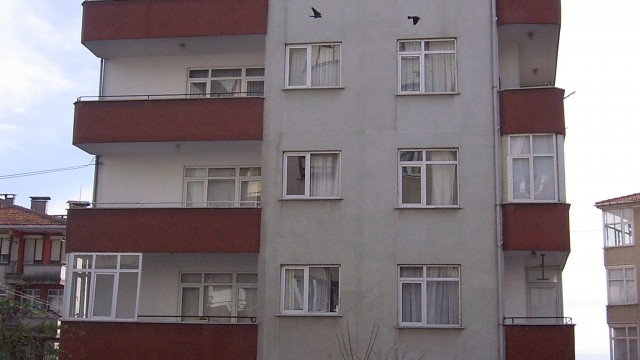 Ahmet Göçeoğlu ve Hiss.  İnş. ( Merve  Apt.)